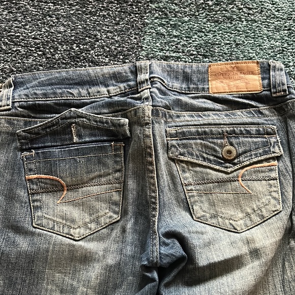 American Eagle, boot cut jeans. Gently worn, size 4-short - Picture 3 of 5